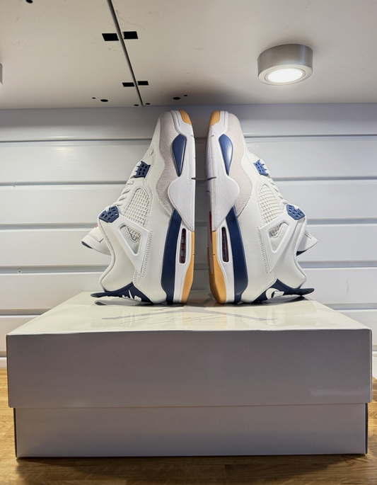 Nike Air Jordan 4 Retro SB Navy